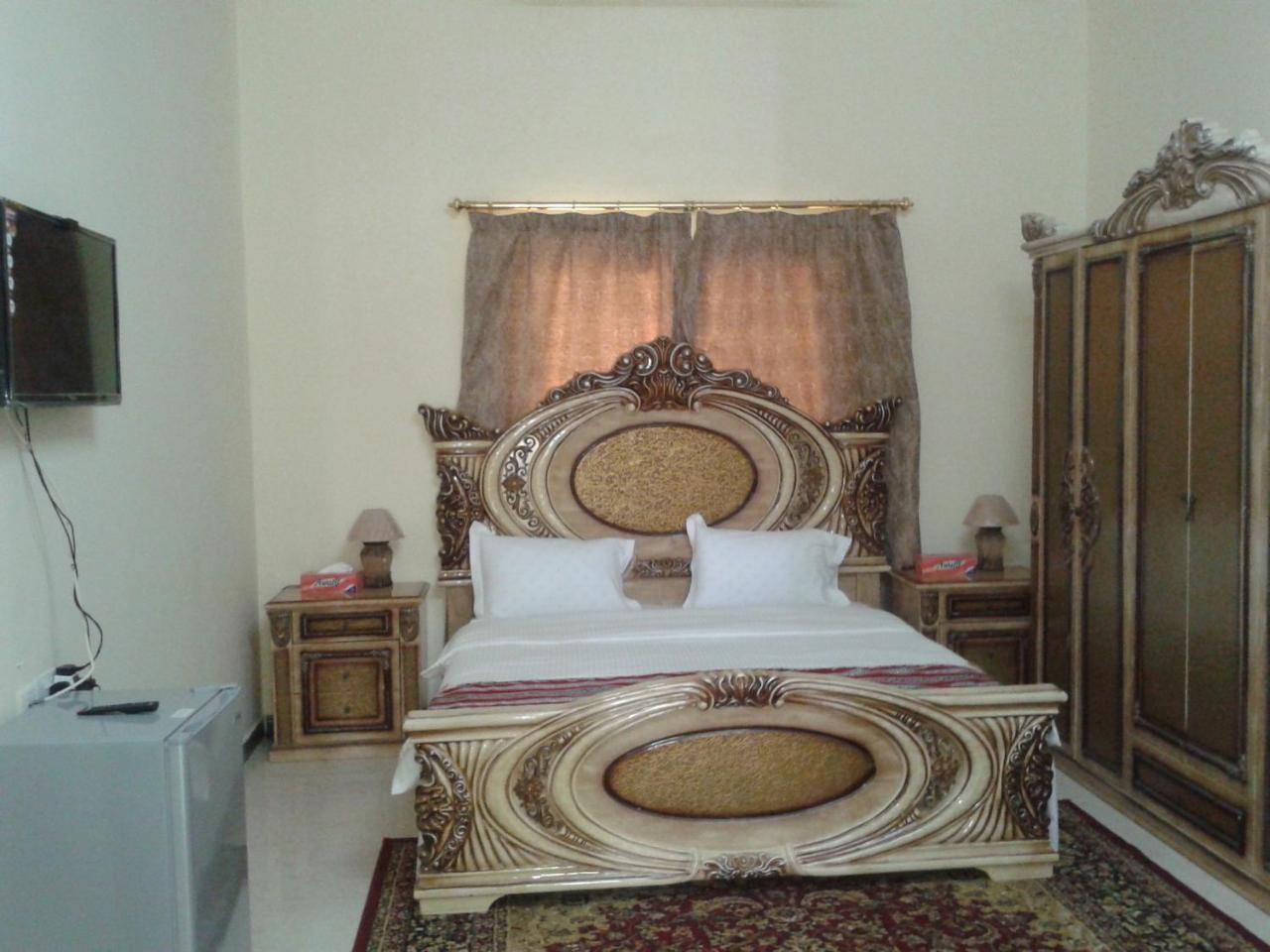 Al Ghazlan Hotel Sinaw Ruddah Exterior photo