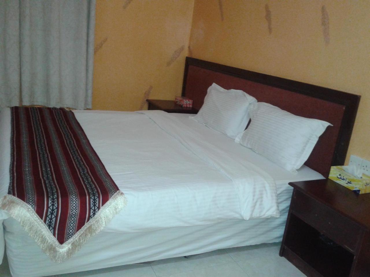Al Ghazlan Hotel Sinaw Ruddah Exterior photo