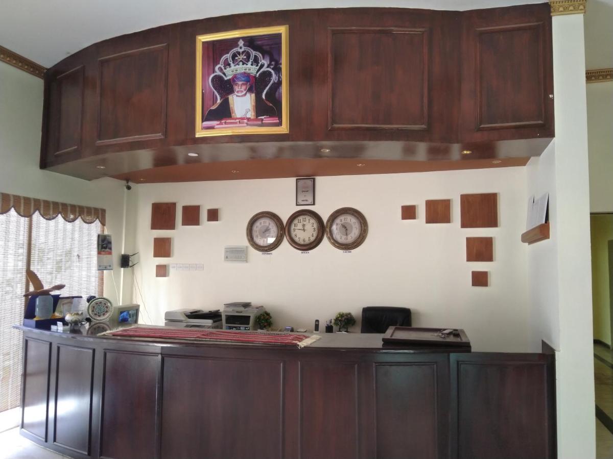 Al Ghazlan Hotel Sinaw Ruddah Exterior photo